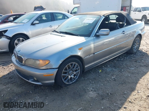 2004 BMW 3 Series 325Ci with VIN WBABW33404PL26897, listed as a IAAI auction lot 41007643 with 139,206 mi miles. Bid and sale history available at carsss.com. Image 21.
