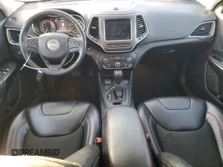 2019 Jeep Cherokee Trailhawk Elite with VIN 1C4PJMBN7KD281186, listed as a Copart auction lot 88060405 with 110,268 mi miles and Clean title. Bid and sale history available at DreamBid. Image 8.