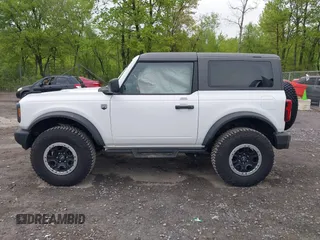 2023 Ford Bronco с VIN 1FMDE5CH6PLC11404, выставлен на аукционе IAAI как лот 42274412 с пробегом 5 243 миль миль и . История ставок и продаж доступна на DreamBid. Изображение 14.
