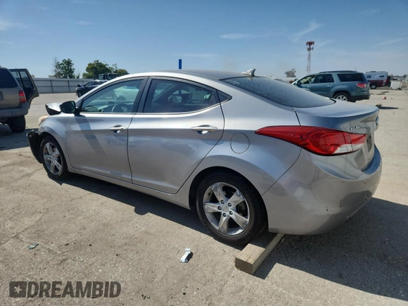 2013 Hyundai Elantra GLS z VIN KMHDH4AE3DU731009, wystawiony jako Copart lot #58668335 z przebiegiem 213 093 mil mil oraz Szkoda całkowita • Salvage title. Historia ofert i sprzedaży dostępna na DreamBid. Obrazek 2.