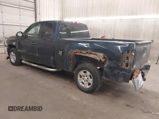 2008 Chevrolet Silverado 1500 LTZ with VIN 2GCEK19J081245477, listed as a IAAI auction lot 41754954 with 220,214 mi miles. Bid and sale history available at carsss.com. Image 3.