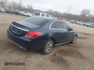 2018 Mercedes-Benz C 300 with VIN 55SWF4KB3JU246606, listed as a IAAI auction lot 41844444 with 39,687 mi miles and . Bid and sale history available at carsss.com. Image 4.