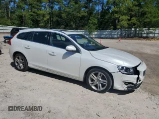 2015 Volvo V60 T5 Drive-E Premier with VIN YV140MEK2F1261727, listed as a Copart auction lot 70275914 with 109,769 mi miles and Salvage Title. Bid and sale history available at carsss.com. Image 4.