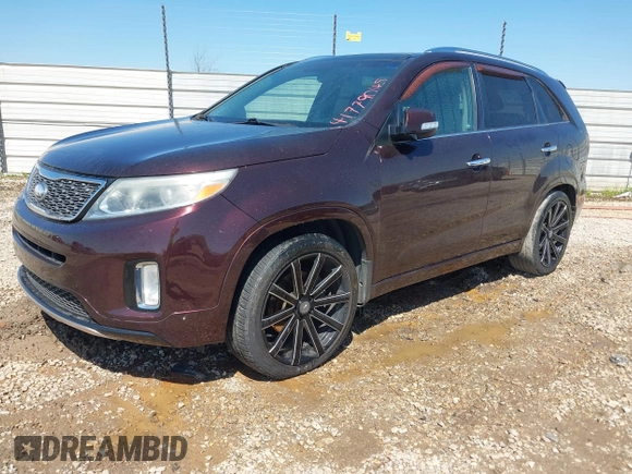 2014 Kia Sorento SX with VIN 5XYKW4A71EG478701, listed as a IAAI auction lot 41779045 with 197,896 mi miles. Bid and sale history available at carsss.com. Image 17.