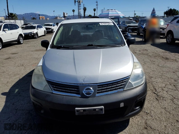 2009 Nissan Versa 1.6 with VIN 3N1CC11E69L484635, listed as a Copart auction lot 47447525 with 162,805 mi miles and Salvage Title. Bid and sale history available at carsss.com. Image 5.