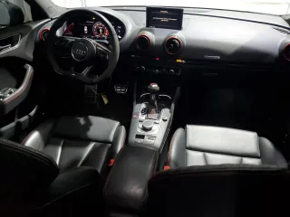 2018 Audi RS 3 z VIN WUABWGFF7J1904308, wystawiony jako Copart lot #49992915 z przebiegiem 45 513 mil mil oraz Szkoda całkowita • Salvage title. Historia ofert i sprzedaży dostępna na DreamBid. Obrazek 8.