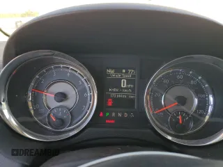 2011 Chrysler Town & Country Touring L z VIN 2A4RR8DG6BR702751, wystawiony jako Copart lot #58541045 z przebiegiem 170 144 mil mil oraz Szkoda całkowita • Salvage title. Historia ofert i sprzedaży dostępna na DreamBid. Obrazek 9.