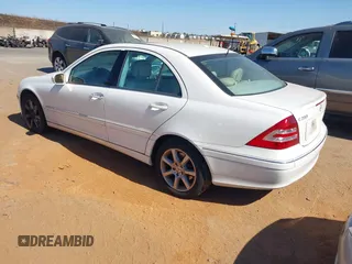 2006 Mercedes-Benz C 280 Luxury с VIN WDBRF54H06F832784, выставлен на аукционе IAAI как лот 42702556 с пробегом 143 100 миль миль и . История ставок и продаж доступна на DreamBid. Изображение 3.