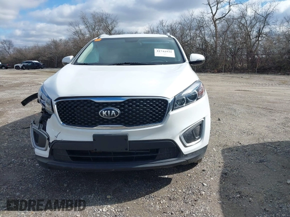 2018 Kia Sorento LX with VIN 5XYPGDA38JG426752, listed as a IAAI auction lot 41741931 with 45,912 mi miles. Bid and sale history available at carsss.com. Image 13.