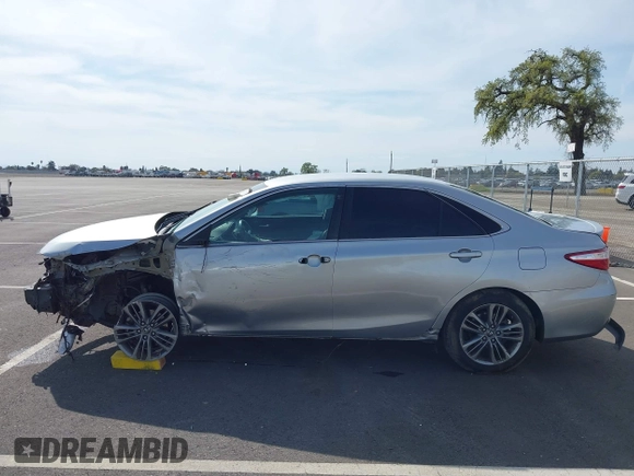 2017 Toyota Camry XLE with VIN 4T1BF1FK8HU318616, listed as a IAAI auction lot 41774231 with 201,112 mi miles. Bid and sale history available at carsss.com. Image 15.