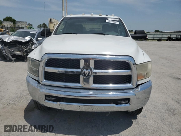 2018 Ram 2500 Tradesman with VIN 3C6UR5HL4JG347483, listed as a Copart auction lot 56982925 with 219,236 mi miles and Clean title. Bid and sale history available at DreamBid. Image 5.
