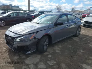 2025 Nissan Altima SV with VIN 1N4BL4DV5SN307334, listed as a IAAI auction lot 41685340 with 834 mi miles. Bid and sale history available at carsss.com. Image 18.