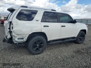 2020 Toyota 4Runner SR5 with VIN JTEBU5JR9L5778002, listed as a Copart auction lot 44457465 with 92,025 mi miles and Salvage Title. Bid and sale history available at carsss.com. Image 3.