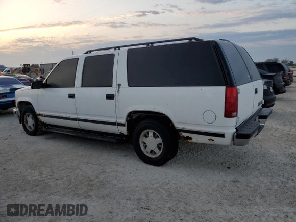 1999 Chevrolet Suburban with VIN 3GNEC16R3XG247177, listed as a Copart auction lot 75674564 with 132,546 mi miles and Non Repairable. Bid and sale history available at carsss.com. Image 2.