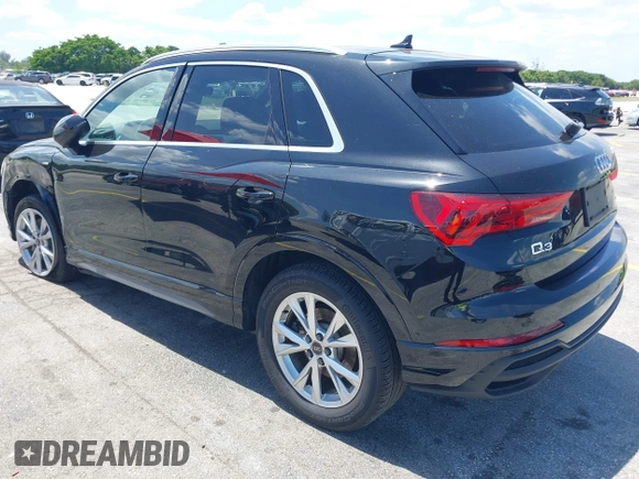 2024 Audi Q3 S line Premium z VIN WA1DECF39R1055263, wystawiony jako IAAI lot #42270200 z przebiegiem 29 691 mil mil oraz . Historia ofert i sprzedaży dostępna na DreamBid. Obrazek 3.