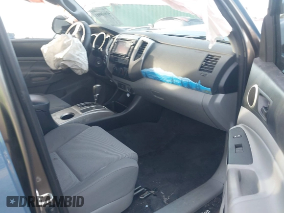 2015 Toyota Tacoma with VIN 3TMMU4FN7FM079866, listed as a IAAI auction lot 41618881 with 165,268 mi miles. Bid and sale history available at carsss.com. Image 5.