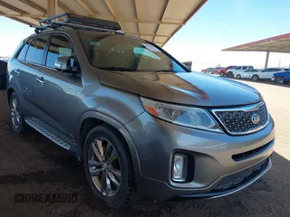 2014 Kia Sorento SX with VIN 5XYKWDA77EG472367, listed as a IAAI auction lot 42644806 with 185,329 mi miles and . Bid and sale history available at DreamBid. Image 1.