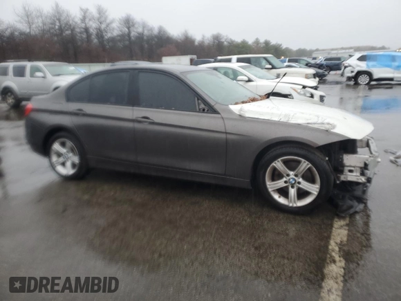 2013 BMW 3 Series 328i xDrive with VIN WBA3B3C54DF535784, listed as a Copart auction lot 85014874 with Not Provided miles and Salvage Title. Bid and sale history available at DreamBid. Image 4.