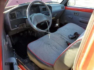 1991 Toyota Pickup z VIN JT4RN81AXM0072912, wystawiony jako Copart lot #86072004 z przebiegiem 210 493 mil mil oraz Szkoda całkowita • Salvage title. Historia ofert i sprzedaży dostępna na DreamBid. Obrazek 8.