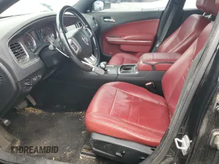 2013 Dodge Charger SXT z VIN 2C3CDXHG6DH525694, wystawiony jako Copart lot #54911495 z przebiegiem 189 992 mil mil oraz Szkoda całkowita • Salvage title. Historia ofert i sprzedaży dostępna na DreamBid. Obrazek 7.