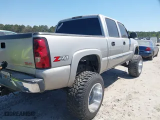 2004 GMC Sierra 1500 Crew Cab SLE with VIN 2GTEK13T241337808, listed as a IAAI auction lot 42024616 with 1 mi miles. Bid and sale history available at carsss.com. Image 4.