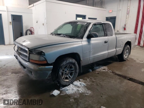 2001 Dodge Dakota with VIN 1B7GL22X71S228661, listed as a Copart auction lot 41849895 with 182,698 mi miles and Salvage Title. Bid and sale history available at DreamBid. Image 1.