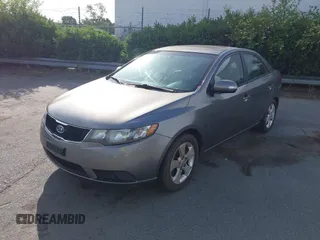 2010 Kia Forte EX z VIN KNAFU4A2XA5242981, wystawiony jako IAAI lot #42213767 z przebiegiem 174 155 mil mil oraz . Historia ofert i sprzedaży dostępna na DreamBid. Obrazek 2.