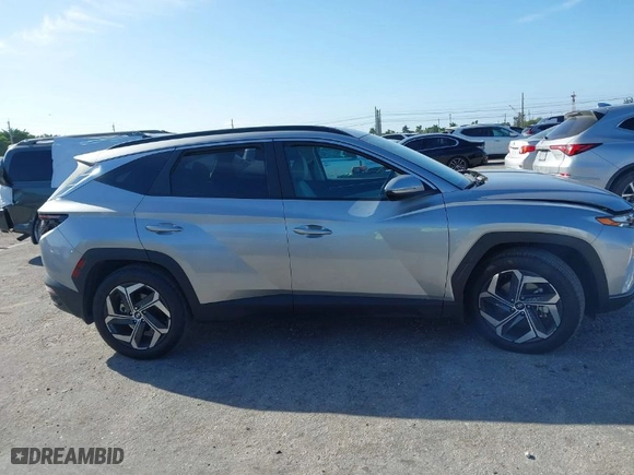 2024 Hyundai Tucson SEL with VIN 5NMJF3DE8RH381765, listed as a IAAI auction lot 41735257 with 11,042 mi miles. Bid and sale history available at carsss.com. Image 14.