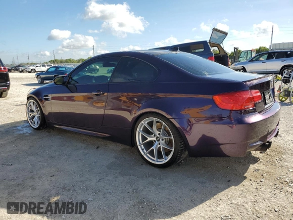 2012 BMW M3 z VIN WBSKG9C56CE798486, wystawiony jako Copart lot #49695915 z przebiegiem 81 637 mil mil oraz Szkoda całkowita • Salvage title. Historia ofert i sprzedaży dostępna na DreamBid. Obrazek 2.