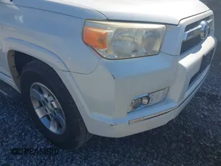 2012 Toyota 4Runner SR5 z VIN JTEZU5JR8C5041520, wystawiony jako IAAI lot #41974132 z przebiegiem 202 050 mil mil oraz . Historia ofert i sprzedaży dostępna na DreamBid. Obrazek 19.