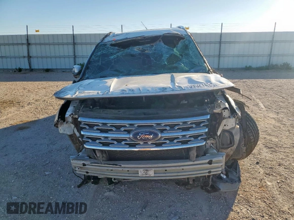 2018 Ford Explorer Limited z VIN 1FM5K7F83JGC70270, wystawiony jako Copart lot #59527435 z przebiegiem 92 104 mil mil oraz Nie do naprawy • Non repairable. Historia ofert i sprzedaży dostępna na DreamBid. Obrazek 5.