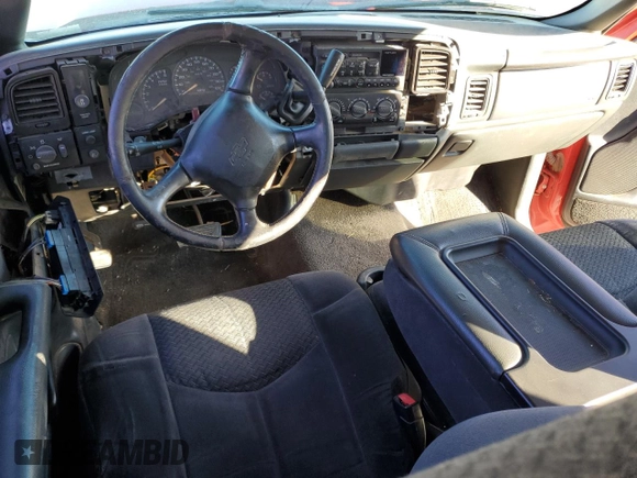 2002 Chevrolet Avalanche z VIN 3GNEC13T02G267332, wystawiony jako Copart lot #41855985 z przebiegiem Nie podano mil oraz Szkoda całkowita • Salvage title. Historia ofert i sprzedaży dostępna na DreamBid. Obrazek 8.