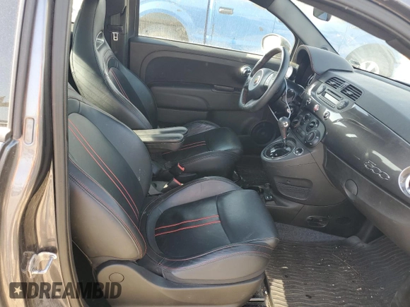 2015 FIAT 500 Abarth z VIN 3C3CFFFH7FT528128, wystawiony jako Copart lot #54179305 z przebiegiem 49 266 mil mil oraz Czysty tytuł • Clean title. Historia ofert i sprzedaży dostępna na DreamBid. Obrazek 10.
