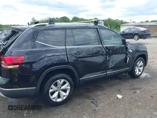 2018 Volkswagen Atlas SEL z VIN 1V2MR2CA2JC516351, wystawiony jako IAAI lot #42341113 z przebiegiem 135 077 mil mil oraz . Historia ofert i sprzedaży dostępna na DreamBid. Obrazek 13.