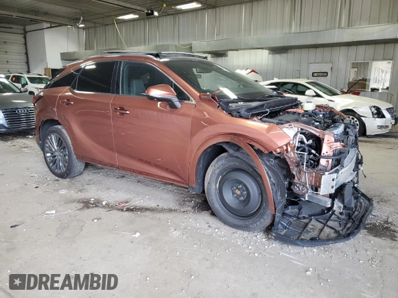 2024 Lexus RX 350h z VIN 2T2BBMCA3RC063302, wystawiony jako Copart lot #56977445 z przebiegiem 653 mil mil oraz Szkody całkowita. Historia ofert i sprzedaży dostępna na DreamBid. Obrazek 4.