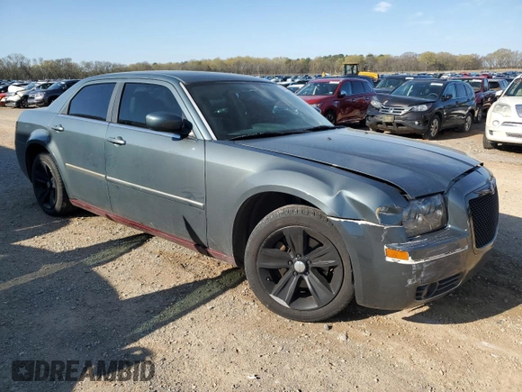 2006 Chrysler 300 Touring with VIN 2C3KA53G46H257991, listed as a Copart auction lot 50201585 with 198,693 mi miles and Salvage Title. Bid and sale history available at carsss.com. Image 4.