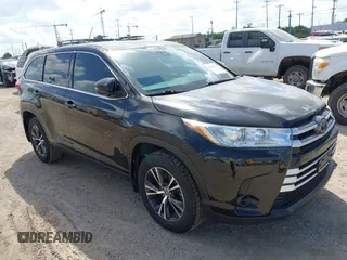 2019 Toyota Highlander LE with VIN 5TDZARFH4KS056657, listed as a IAAI auction lot 42566870 with 92,187 mi miles and . Bid and sale history available at DreamBid. Image 1.