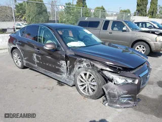 2014 Infiniti Q50 with VIN JN1BV7AP8EM670333, listed as a IAAI auction lot 41670015 with 59,427 mi miles. Bid and sale history available at carsss.com. Image 18.