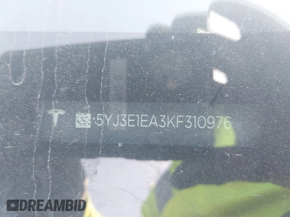 2019 Tesla Model 3 Mid Range z VIN 5YJ3E1EA3KF310976, wystawiony jako IAAI lot #41968012 z przebiegiem Nie podano mil oraz . Historia ofert i sprzedaży dostępna na DreamBid. Obrazek 9.