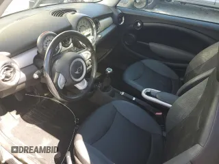 2007 MINI Hardtop with VIN WMWMF33507TU60113, listed as a Copart auction lot 53754505 with 153,806 mi miles and Clean title. Bid and sale history available at DreamBid. Image 8.