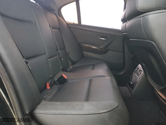 2006 BMW 3 Series 325i with VIN WBAVB17556NK36725, listed as a Copart auction lot 42567945 with 202,814 mi miles and Clean Title. Bid and sale history available at carsss.com. Image 10.