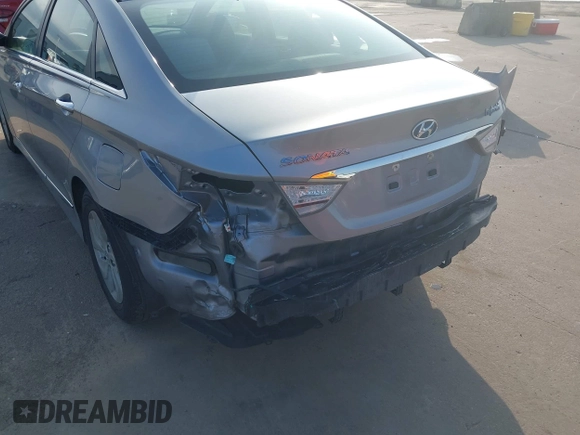 2014 Hyundai Sonata Hybrid Limited with VIN KMHEC4A41EA117315, listed as a IAAI auction lot 41922246 with 173,903 mi miles. Bid and sale history available at carsss.com. Image 6.