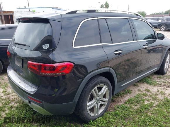 2020 Mercedes-Benz GLB 250 z VIN W1N4M4GB7LW051185, wystawiony jako IAAI lot #41927664 z przebiegiem 48 494 mil mil oraz . Historia ofert i sprzedaży dostępna na DreamBid. Obrazek 4.