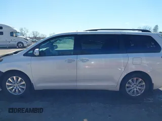 2017 Toyota Sienna XLE with VIN 5TDDZ3DC8HS176753, listed as a IAAI auction lot 41790405 with 81,450 mi miles and . Bid and sale history available at DreamBid. Image 15.