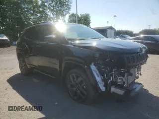 2025 Jeep Compass Limited z VIN 3C4NJDCN8ST517974, wystawiony jako Copart lot #59376325 z przebiegiem 1 606 mil mil oraz Szkoda całkowita • Salvage title. Historia ofert i sprzedaży dostępna na DreamBid. Obrazek 4.