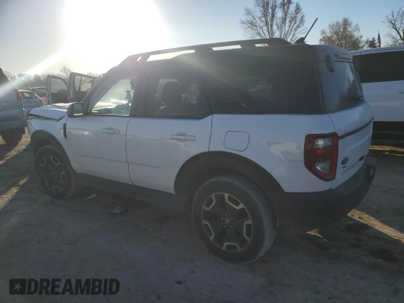 2022 Ford Bronco Sport Outer Banks z VIN 3FMCR9C6XNRD66333, wystawiony jako Copart lot #83121584 z przebiegiem 43 994 mil mil oraz Szkoda całkowita • Salvage title. Historia ofert i sprzedaży dostępna na DreamBid. Obrazek 2.