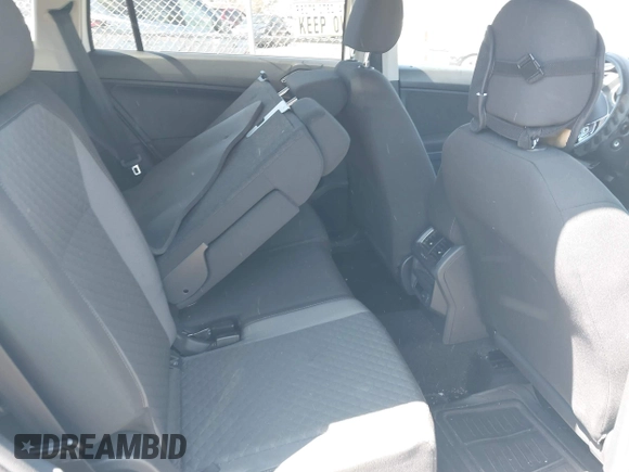 2018 Volkswagen Tiguan S z VIN 3VV1B7AX5JM043090, wystawiony jako IAAI lot #41998165 z przebiegiem Nie podano mil oraz . Historia ofert i sprzedaży dostępna na DreamBid. Obrazek 8.