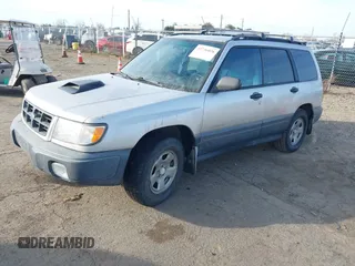 2000 Subaru Forester L with VIN JF1SF6355YH721788, listed as a IAAI auction lot 41736026 with 305,157 mi miles. Bid and sale history available at carsss.com. Image 2.
