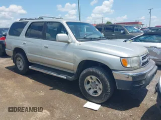 1999 Toyota 4Runner SR5 with VIN JT3GN86R4X0109337, listed as a IAAI auction lot 42690868 with 371,992 mi miles and . Bid and sale history available at DreamBid. Image 1.