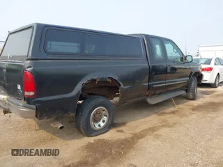 1999 Ford F-250 XL z VIN 1FTNX21L9XED96965, wystawiony jako IAAI lot #42405716 z przebiegiem 222 072 mil mil oraz . Historia ofert i sprzedaży dostępna na DreamBid. Obrazek 4.